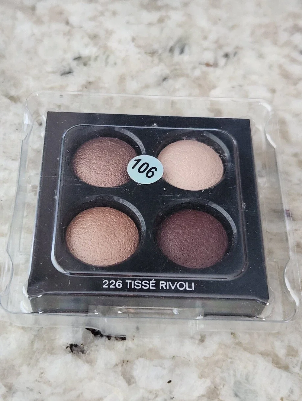 CHANEL 226 Tissé Rivoli Eyeshadow Quad - Cream, Taupe, Bronze, Deep Brown